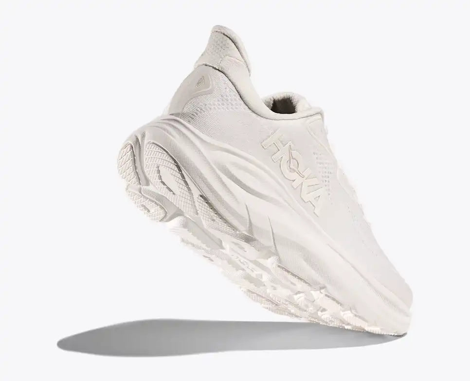 HOKA Clifton 10 – All White