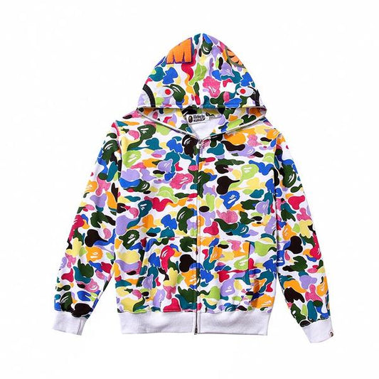 BAPEのフーディー