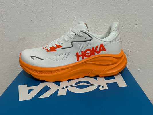 HOKA Clifton 10
