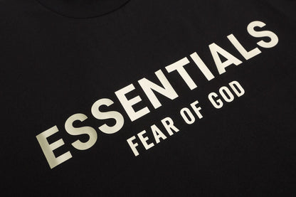 Fear of God Essentials Tシャツ