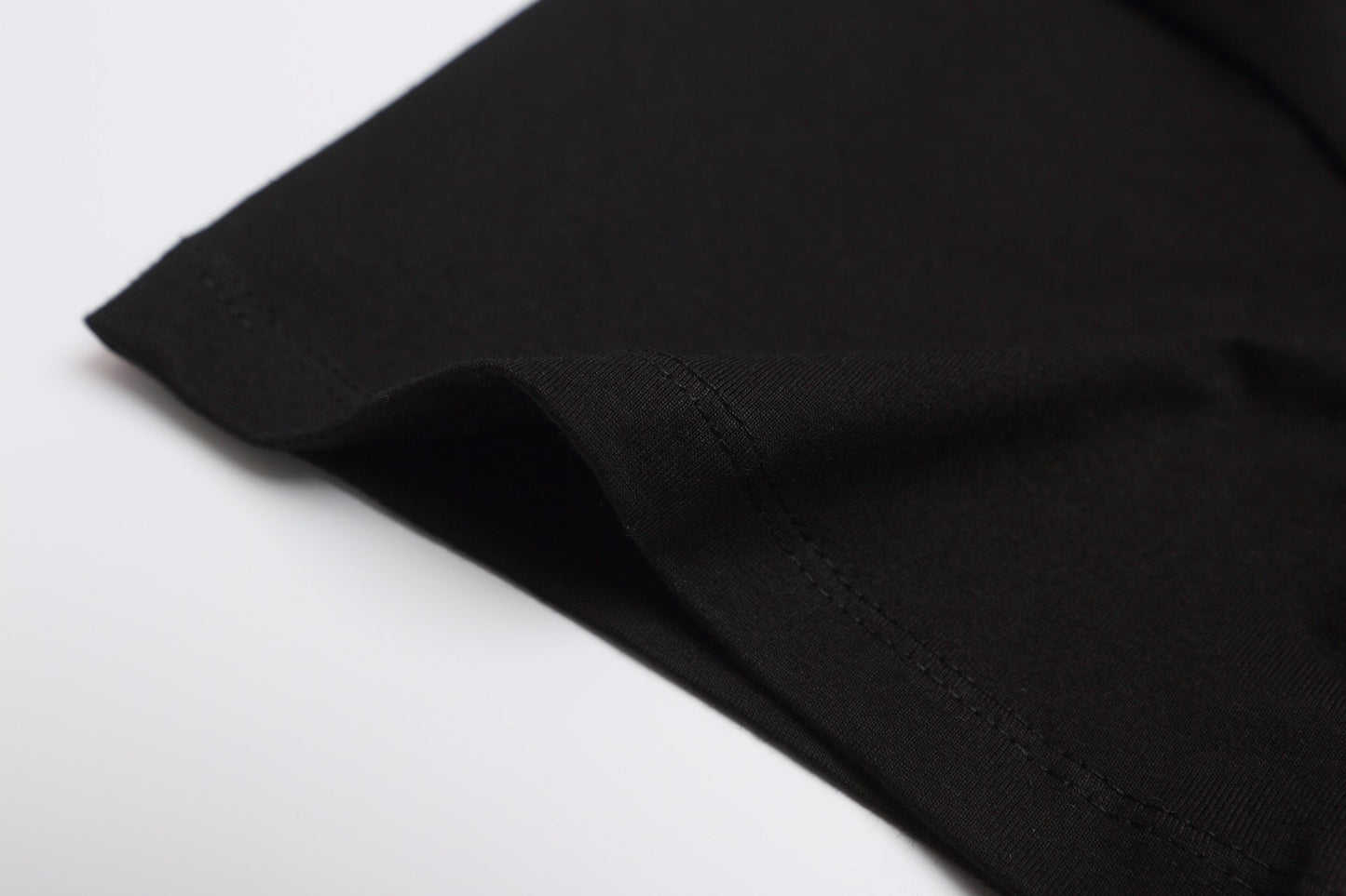 Fear of God Essentials Tシャツ