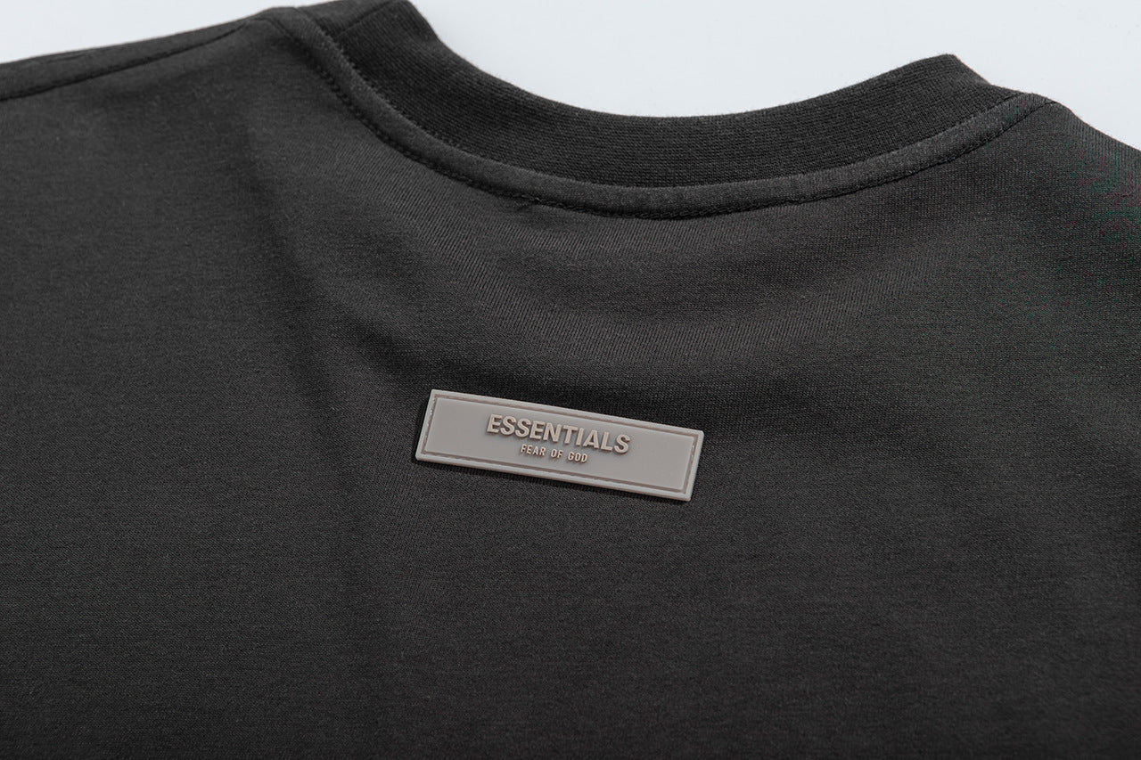 Fear of God Essentials Tシャツ