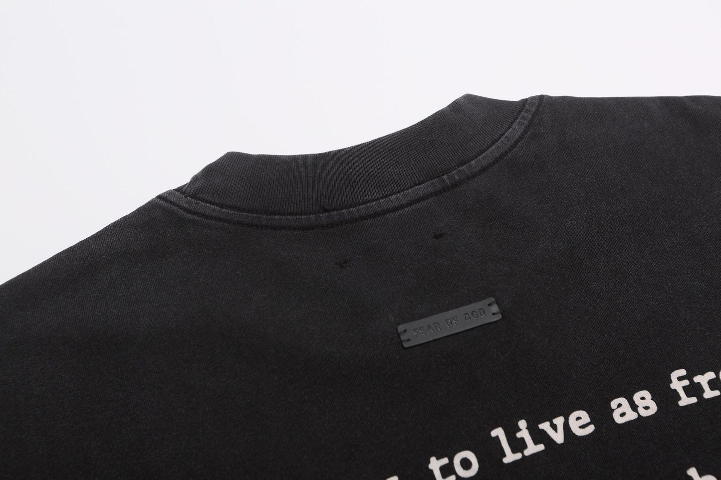 Fear of God Essentials Tシャツ