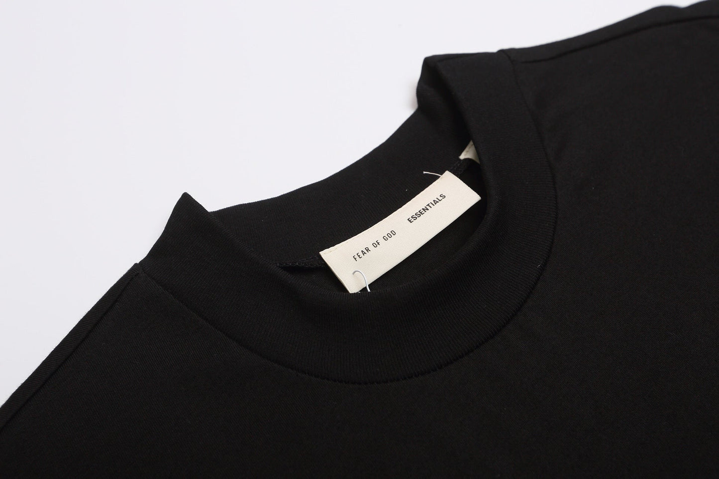 Fear of God Essentials Tシャツ