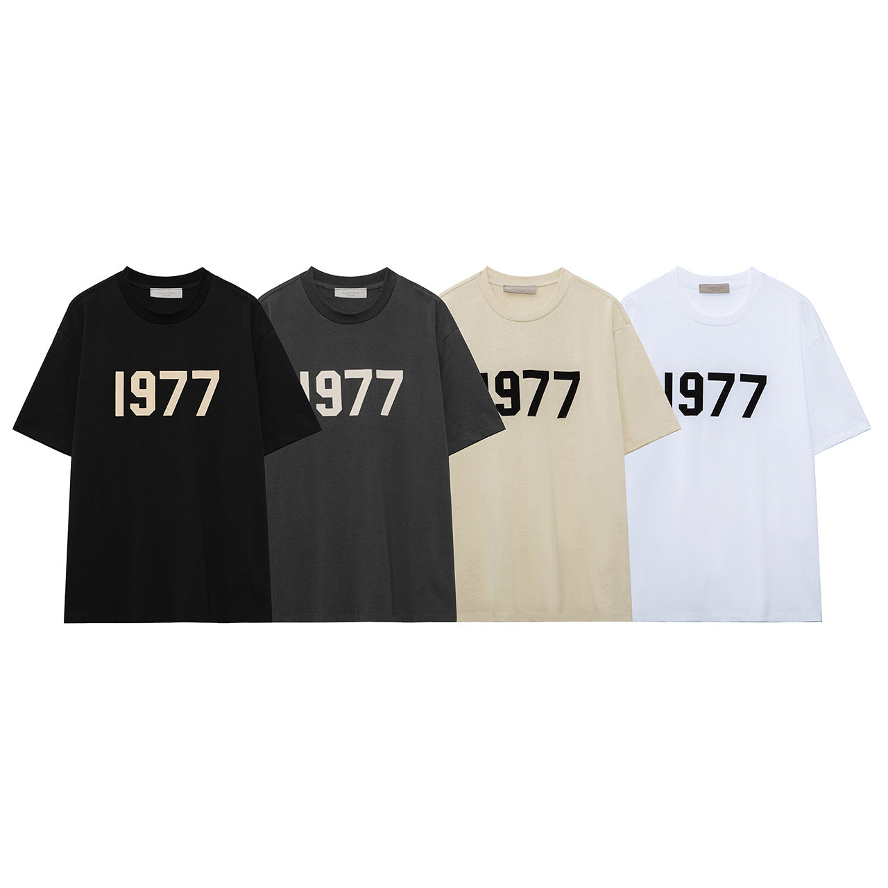 Fear of God Essentials Tシャツ